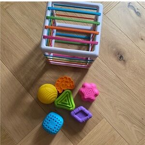 Fat Brain Toys InnyBin